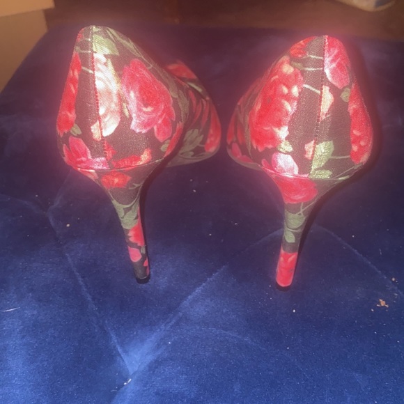 Christian Siriano Runway Pink Roses Heels New - Picture 3 of 4